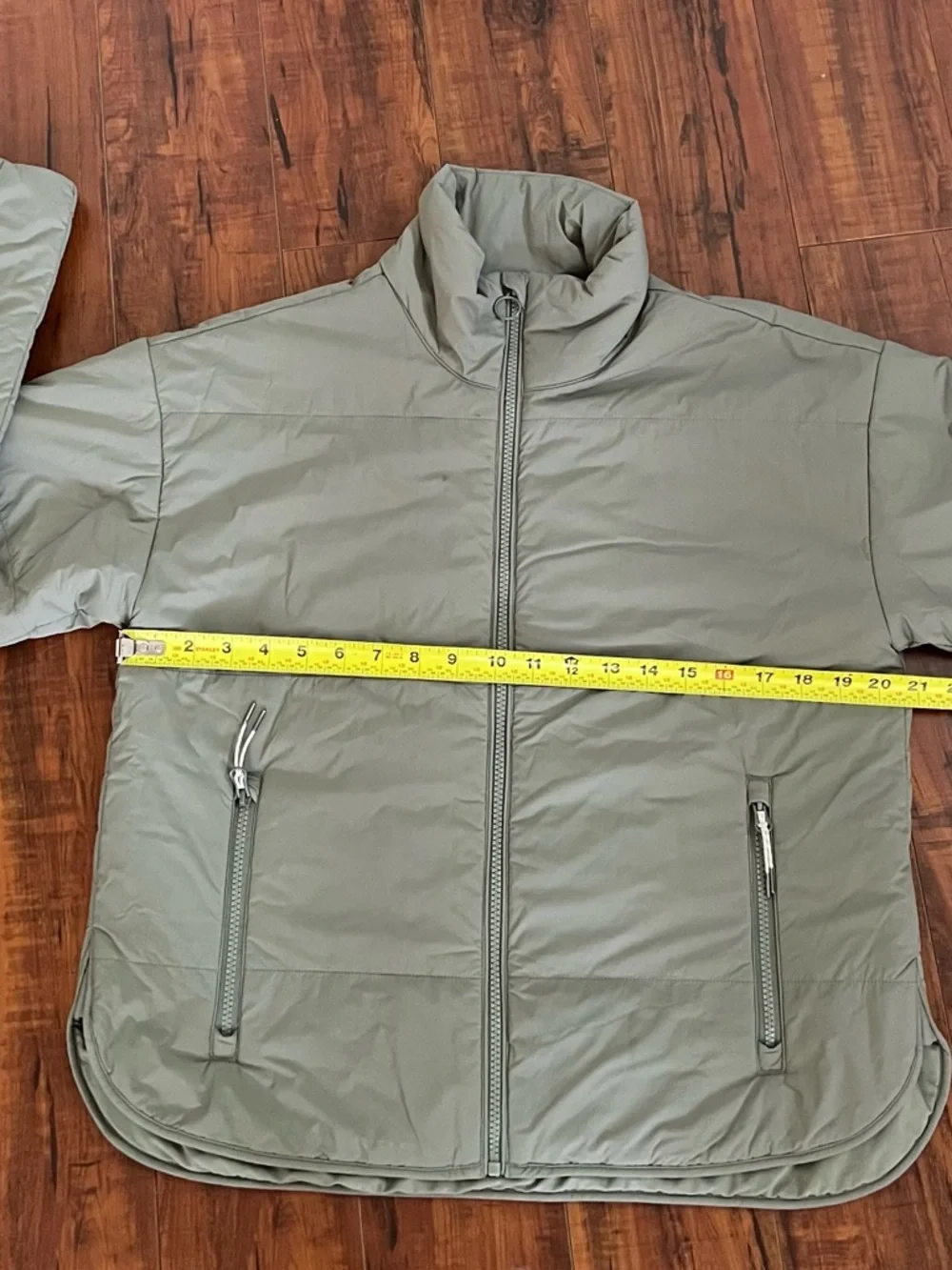 Vuori Canyon Insulated Jacket - Picture 7 of 10